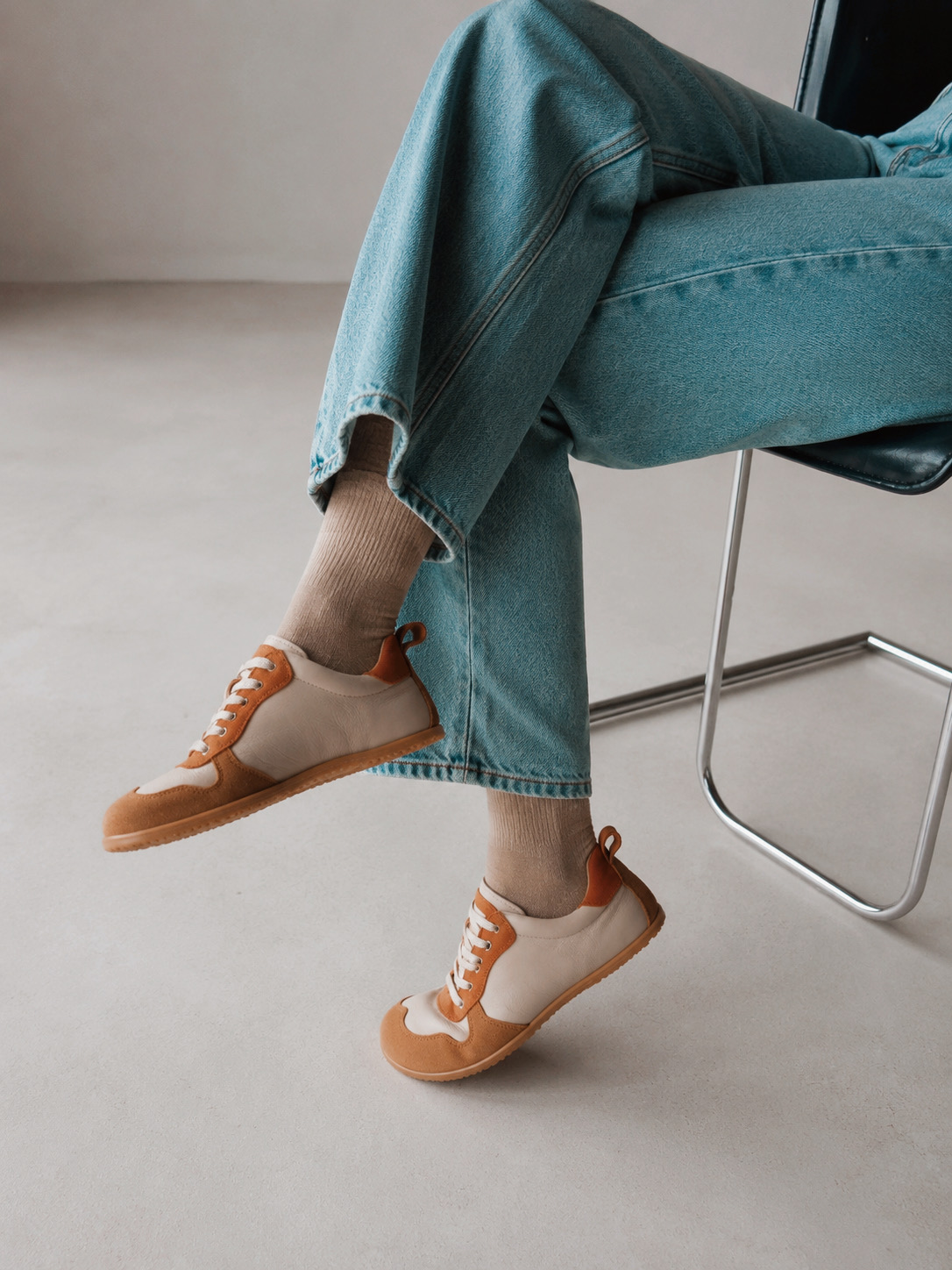 earth sneakers shuu barefoot